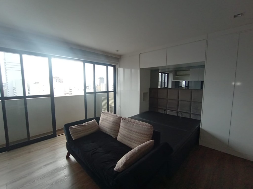 Apartamento para locacao no Centro em Curitiba com 93,92m² por R$ 2.700,00