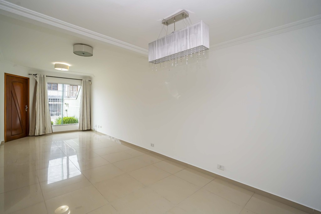 Sobrado para locacao no Atuba em Curitiba com 150,00m² por R$ 4.200,00