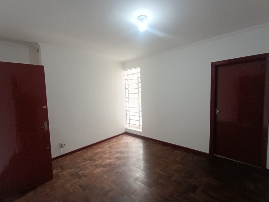 Apartamento para locacao no Centro em Curitiba com 75,00m² por R$ 1.850,00