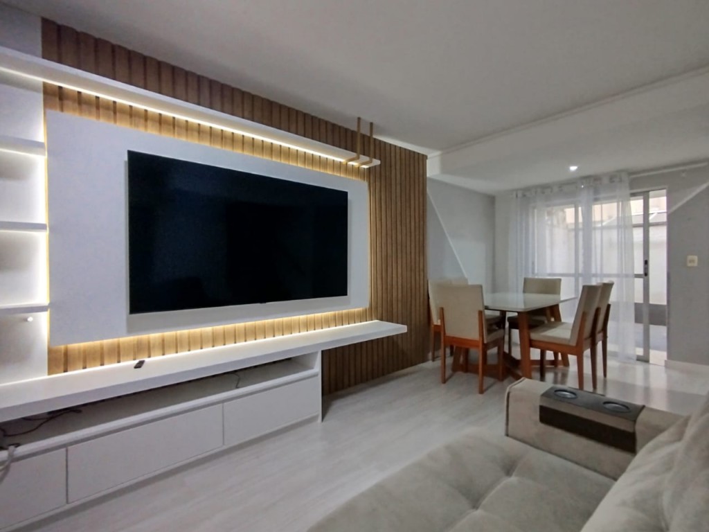 Sobrado para locacao no Cajuru em Curitiba com 129,56m² por R$ 3.300,00