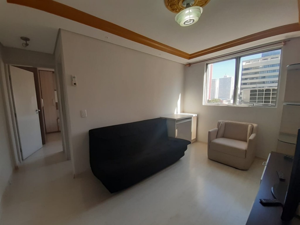 Apartamento para locacao no Centro em Curitiba com 64,60m² por R$ 1.700,00