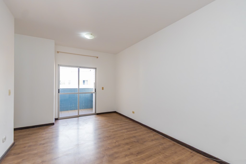 Apartamento para locacao no Portao em Curitiba com 91,84m² por R$ 2.100,00