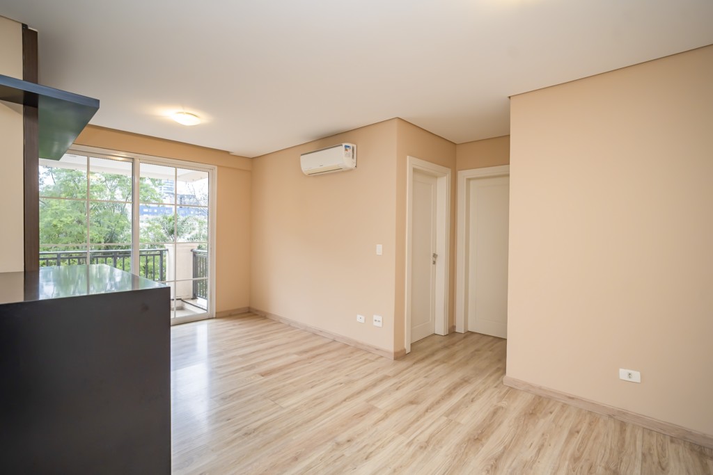 Apartamento para locacao no Merces em Curitiba com 131,10m² por R$ 4.000,00