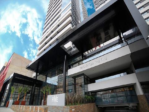 Apartamento para locacao no Centro em Curitiba com 59,10m² por R$ 2.700,00