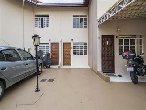 Sobrado para locacao no Atuba em Curitiba com 76,90m² por R$ 2.500,00