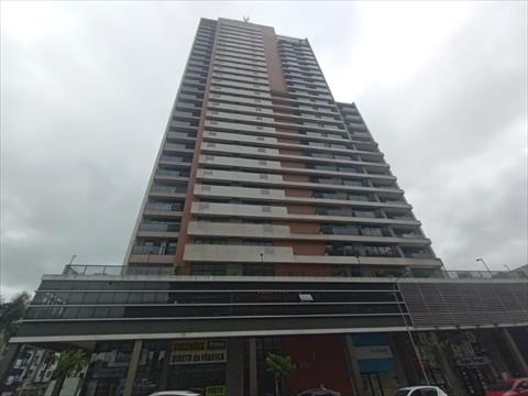 Apartamento para locacao no Centro em Curitiba com 93,92m² por R$ 2.700,00