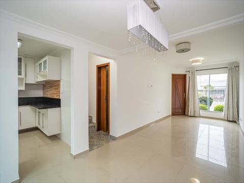 Sobrado para locacao no Atuba em Curitiba com 150,00m² por R$ 4.200,00