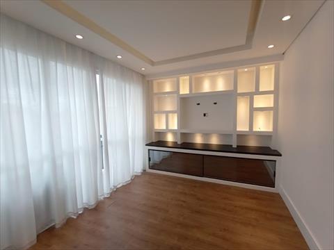 Apartamento para locacao no Centro em Curitiba com 173,31m² por R$ 4.950,00