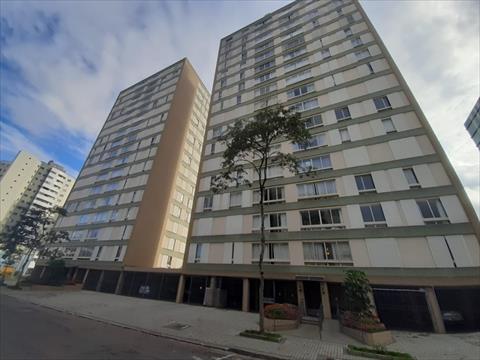 Apartamento para locacao no Centro em Curitiba com 160,80m² por R$ 2.500,00