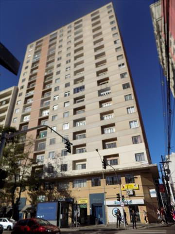 Apartamento para locacao no Centro em Curitiba com 83,00m² por R$ 1.700,00