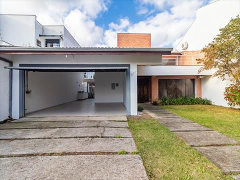 Casa Residencial para locacao no Guabirotuba em Curitiba com 357,50m² por R$ 6.000,00