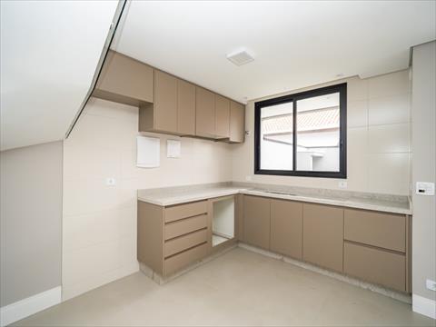 Sobrado para locacao no Guabirotuba em Curitiba com 167,84m² por R$ 5.500,00