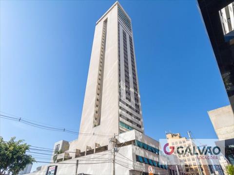 Apartamento para locacao no Centro em Curitiba com 33m² por R$ 2.100,00