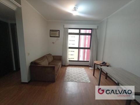 Apartamento para locacao no Centro em Curitiba com 42m² por R$ 1.800,00