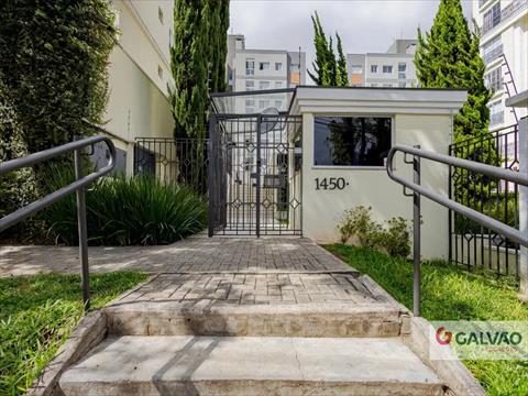 Apartamento para locacao no Cristo Rei em Curitiba com 75m² por R$ 3.100,00