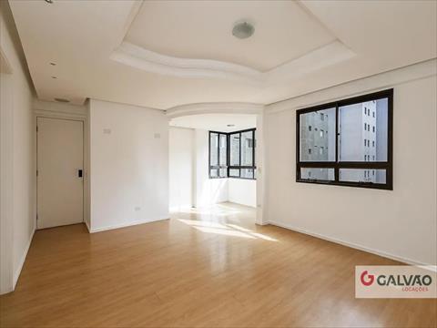 Apartamento para locacao no Centro em Curitiba com 108m² por R$ 3.200,00