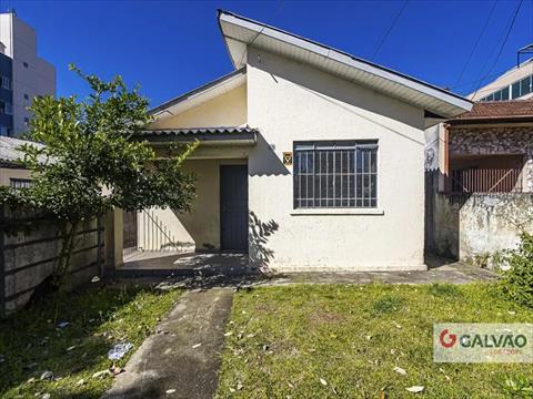 Casa Residencial para locacao no Bacacheri em Curitiba com 63m² por R$ 2.500,00
