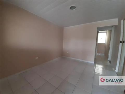 Casa Residencial para locacao no Xaxim em Curitiba com 70m² por R$ 2.100,00