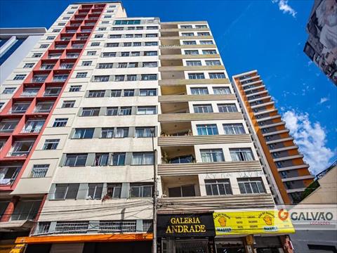 Apartamento para locacao no Centro em Curitiba com 70m² por R$ 2.200,00