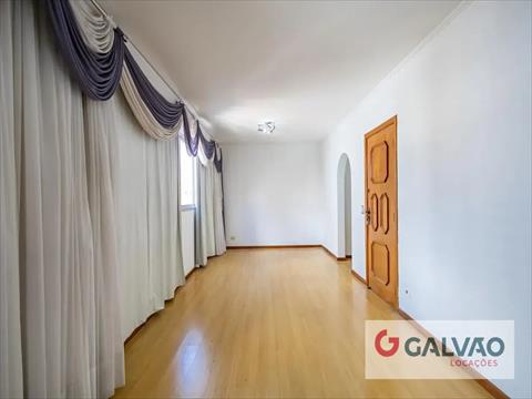Apartamento para locacao no Centro em Curitiba com 124m² por R$ 3.600,00