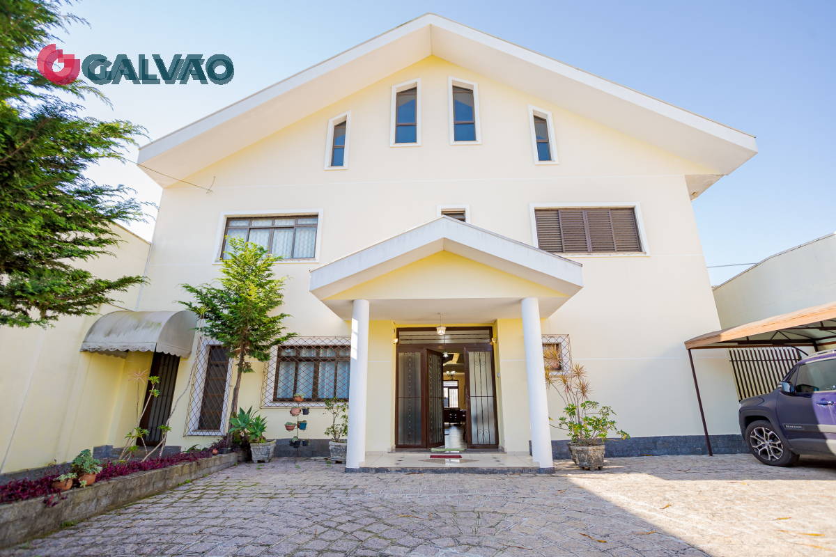 Casa para venda no Parolin em Curitiba com 679,13m² por R$ 2.290.000,00