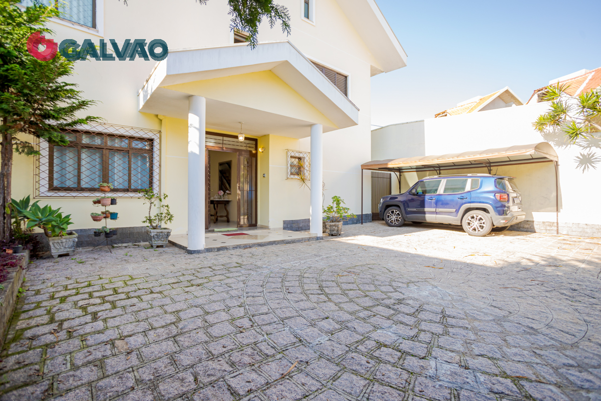 Casa para venda no Parolin em Curitiba com 679,13m² por R$ 2.290.000,00