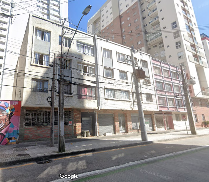 Apartamento para venda no Centro em Curitiba com 83,19m² por R$ 290.000,00