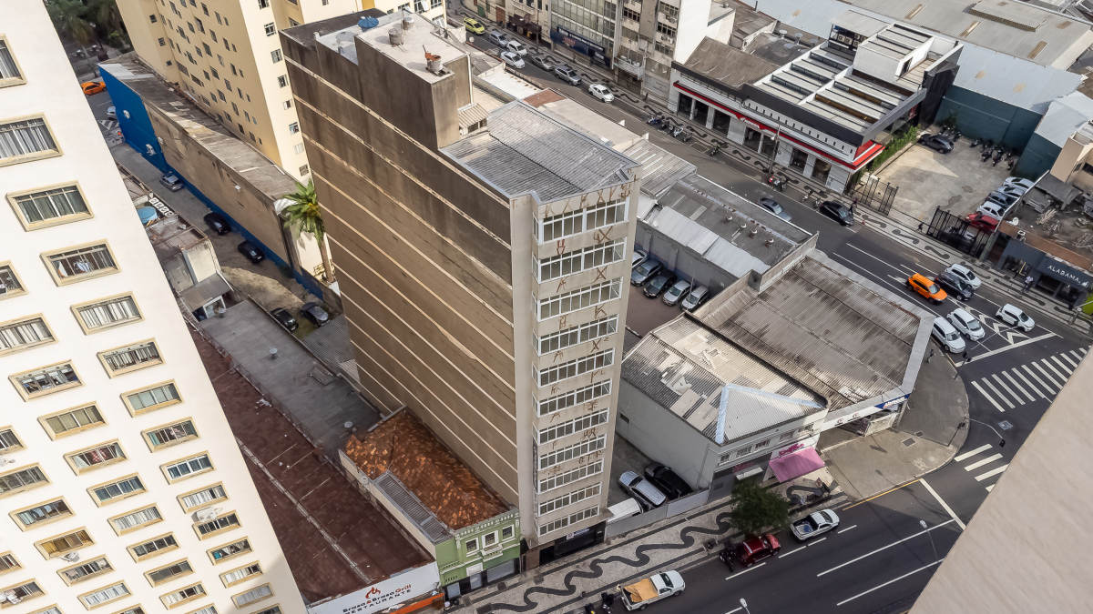 Prédio para venda no Centro em Curitiba com 2.093,91m² por R$ 6.950.000,00