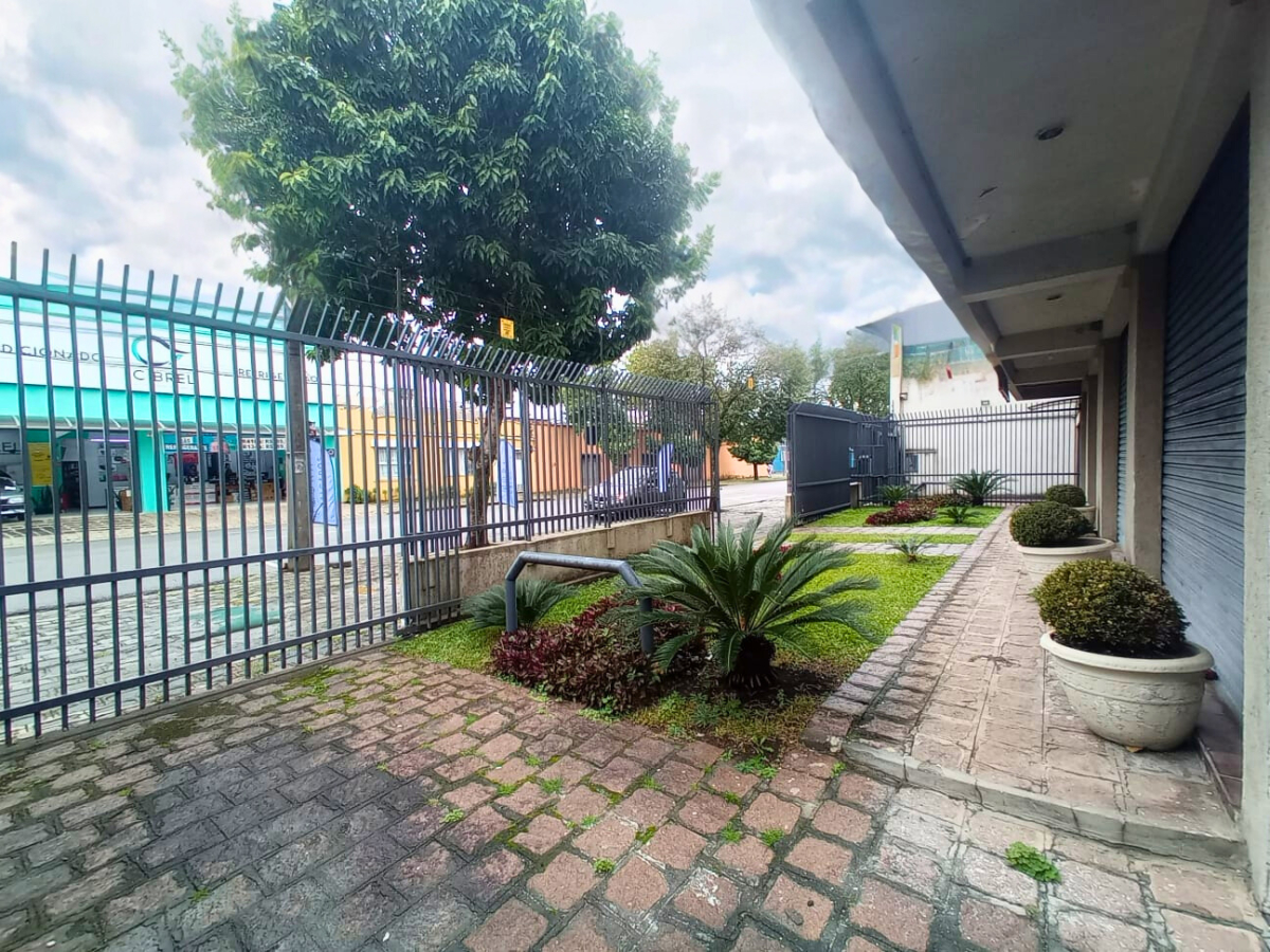 Loja para venda no Rebouças em Curitiba com 99,90m² por R$ 380.000,00