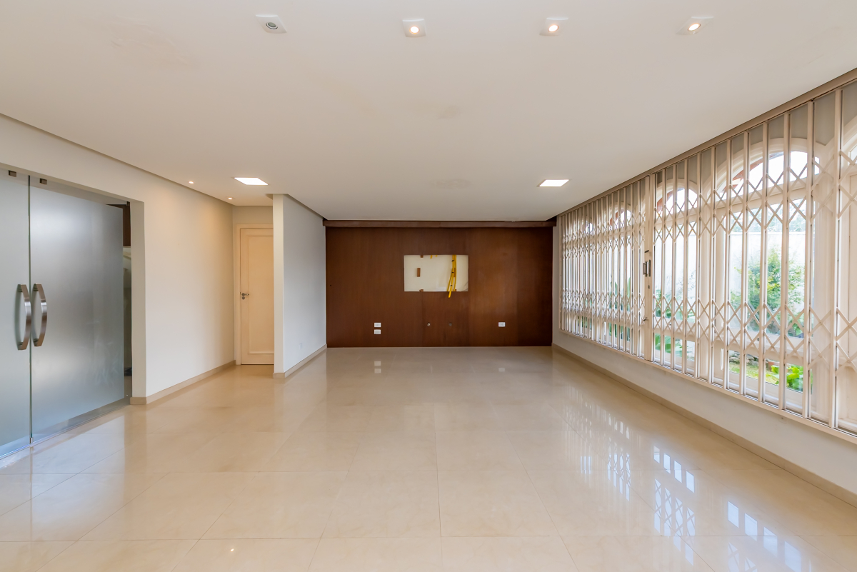 Casa para venda no Santa Quitéria em Curitiba com 500,00m² por R$ 1.650.000,00