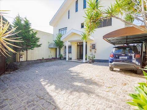 Casa para venda no Parolin em Curitiba com 679,13m² por R$ 2.290.000,00