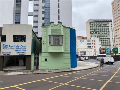 Casa para venda no Centro em Curitiba com 257,10m² por R$ 950.000,00