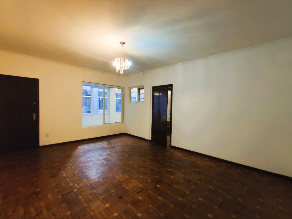 Apartamento para venda no Centro em Curitiba com 131,00m² por R$ 350.000,00