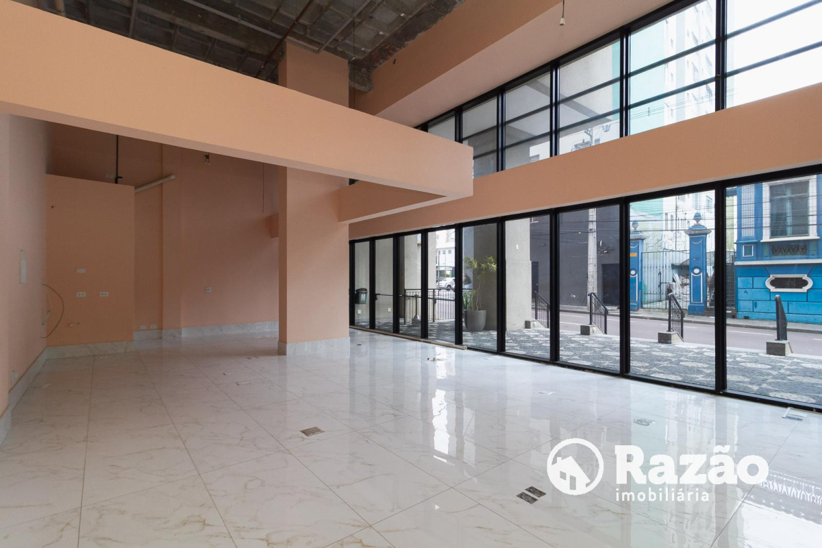 Loja para locacao no Centro em Curitiba com 174,84m² por R$ 3.500,00