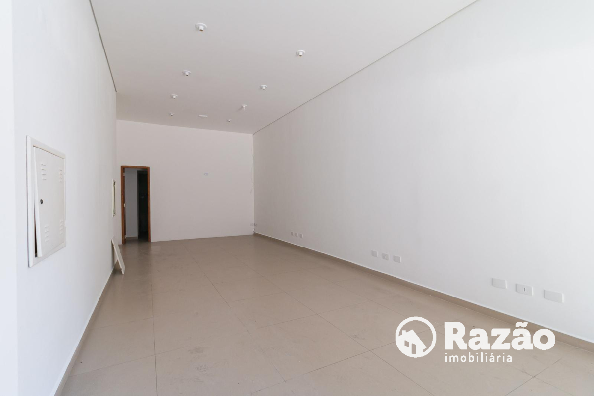 Loja para locacao no Centro em Curitiba com 60,00m² por R$ 5.900,00