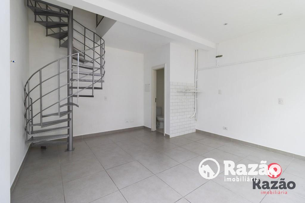 Loja para locacao no Centro em Curitiba com 57,85m² por R$ 1.900,00