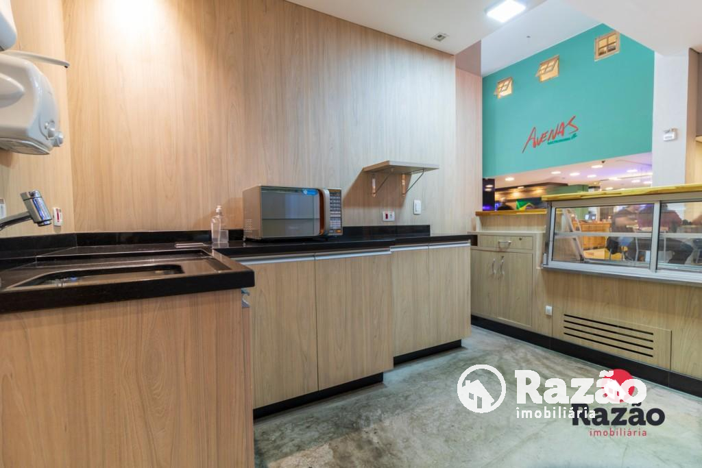 Loja para locacao no Centro em Curitiba com 80,00m² por R$ 2.400,00