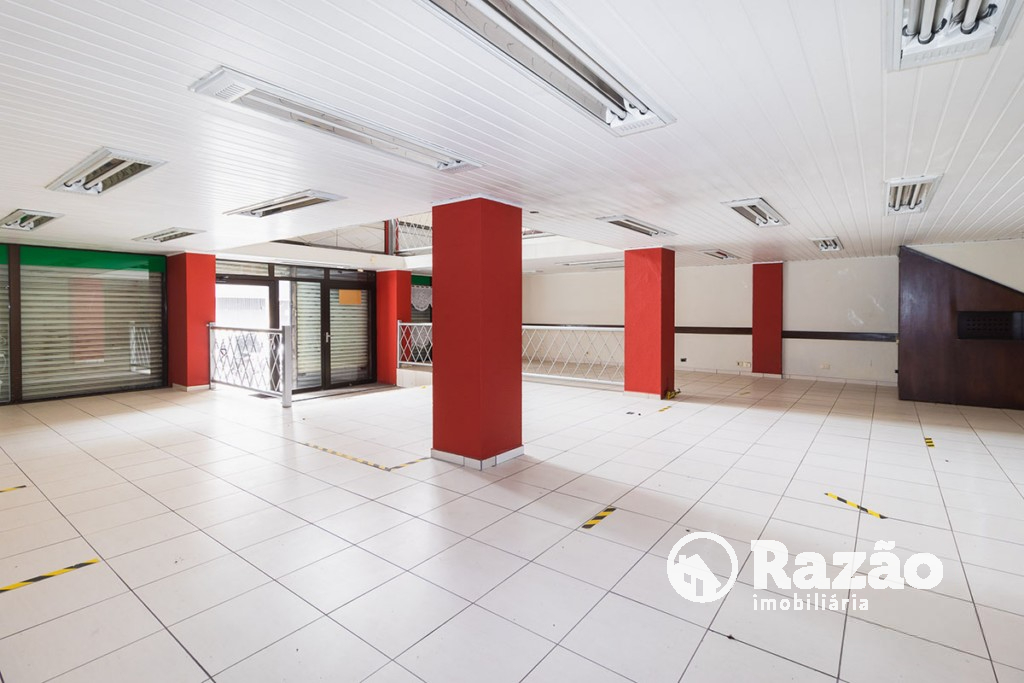 Loja para locacao no Centro em Curitiba com 692,00m² por R$ 16.500,00