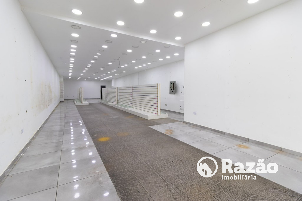 Loja para locacao no Centro em Curitiba com 130,00m² por R$ 7.500,00