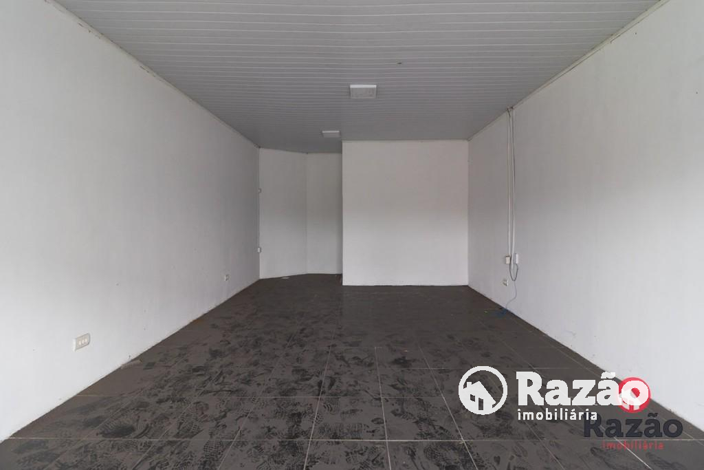 Loja para locacao no Cristo Rei em Curitiba com 32,8m² por R$ 1.000,00