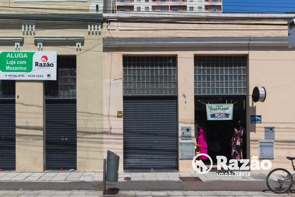 Loja para locacao no Centro em Curitiba com 50m² por R$ 2.500,00