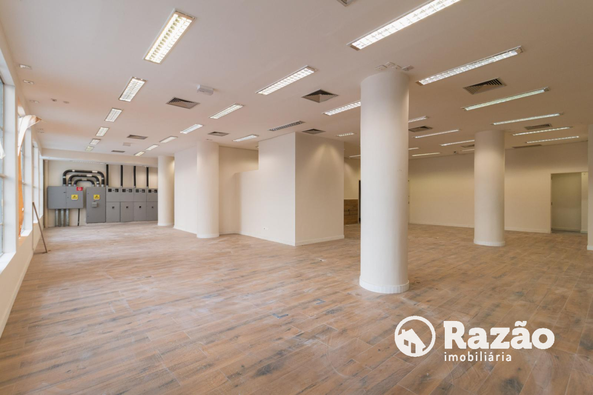Loja para locacao no Centro em Curitiba com 721,00m² por R$ 30.000,00
