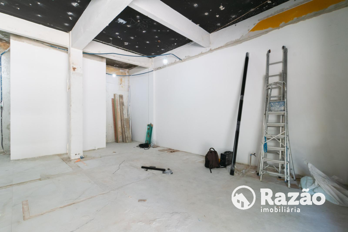 Loja para locacao no Centro em Curitiba com 36,26m² por R$ 6.900,00