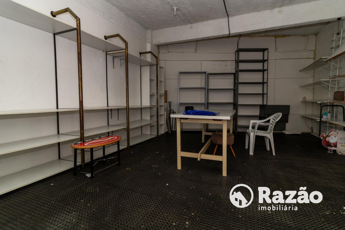 Loja para locacao no Centro em Curitiba com 65,90m² por R$ 1.900,00