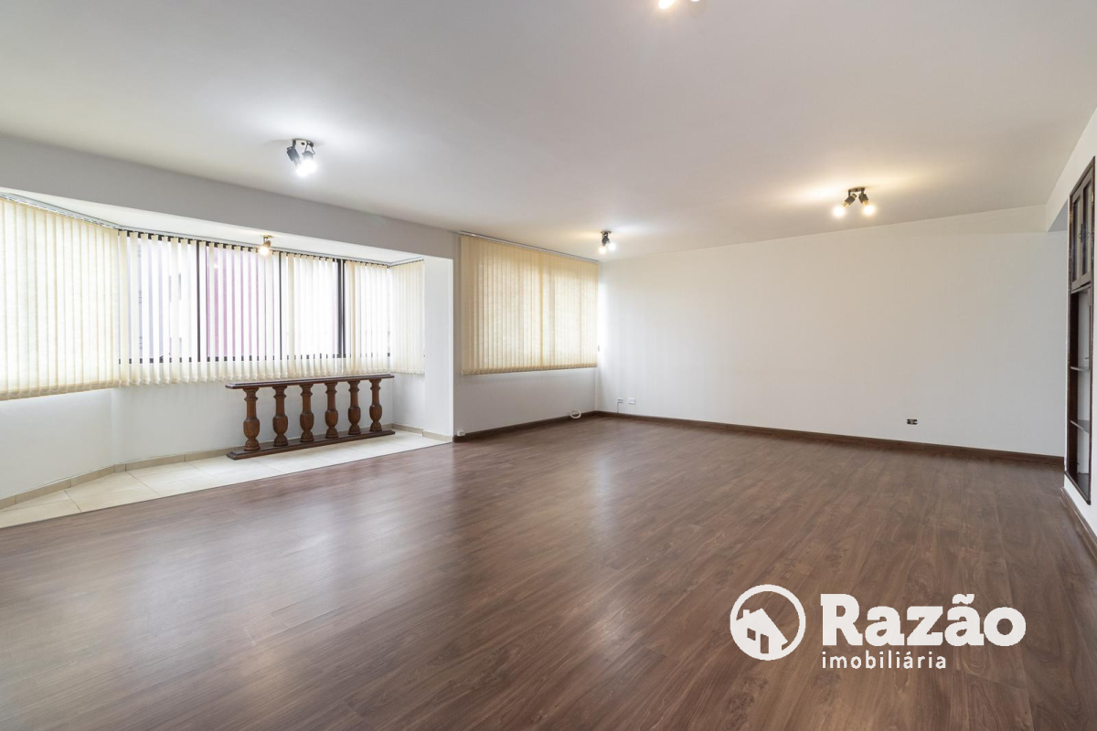 Apartamento para venda no Centro em Curitiba com 214,89m² por R$ 650.000,00