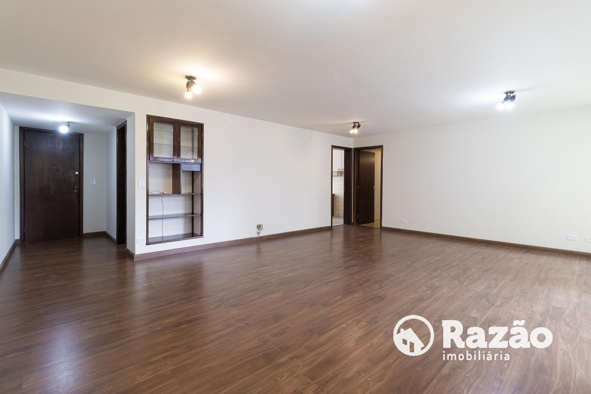 Apartamento para venda no Centro em Curitiba com 214,89m² por R$ 650.000,00