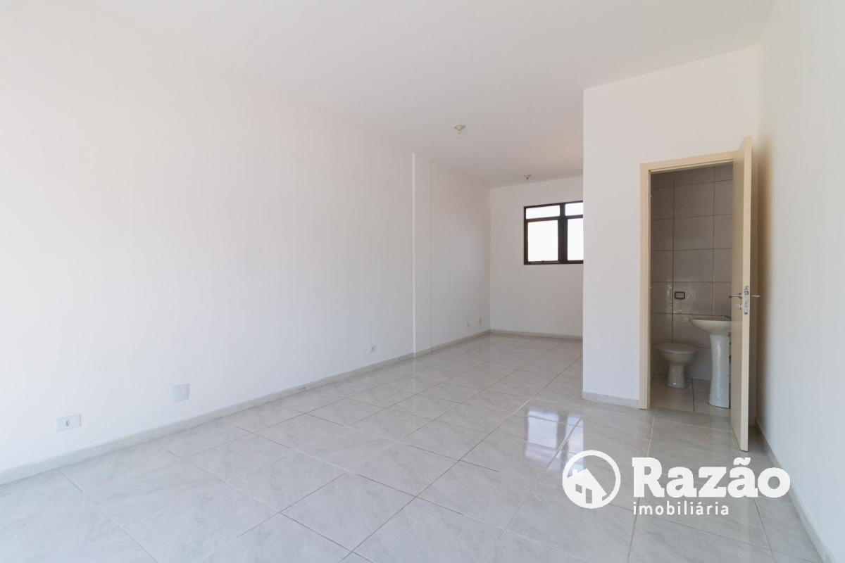 Loja para locacao no Vista Alegre em Curitiba com 44,80m² por R$ 1.600,00
