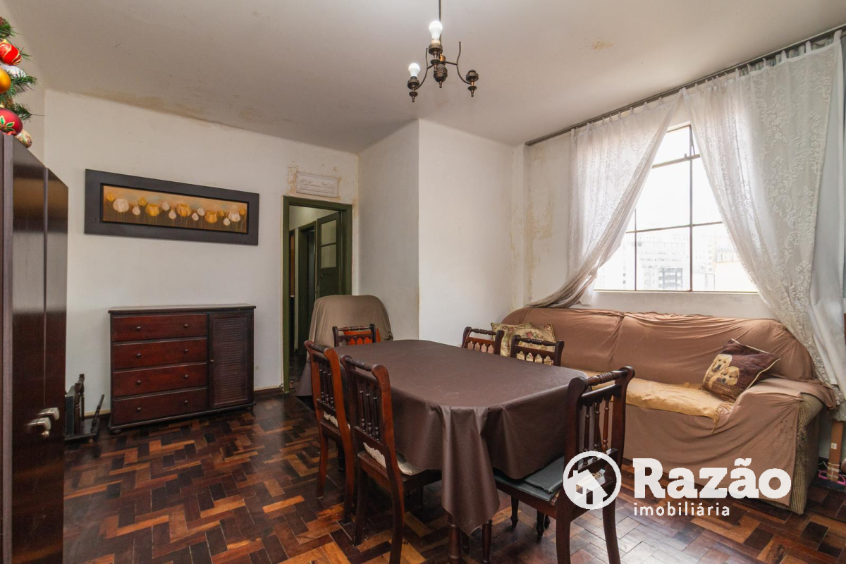 Apartamento para venda no Centro em Curitiba com 96,40m² por R$ 299.000,00