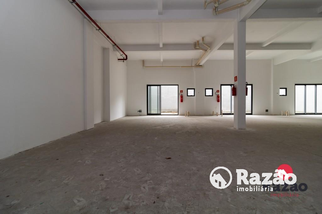 Loja para locacao no Centro em Curitiba com 97,00m² por R$ 2.900,00