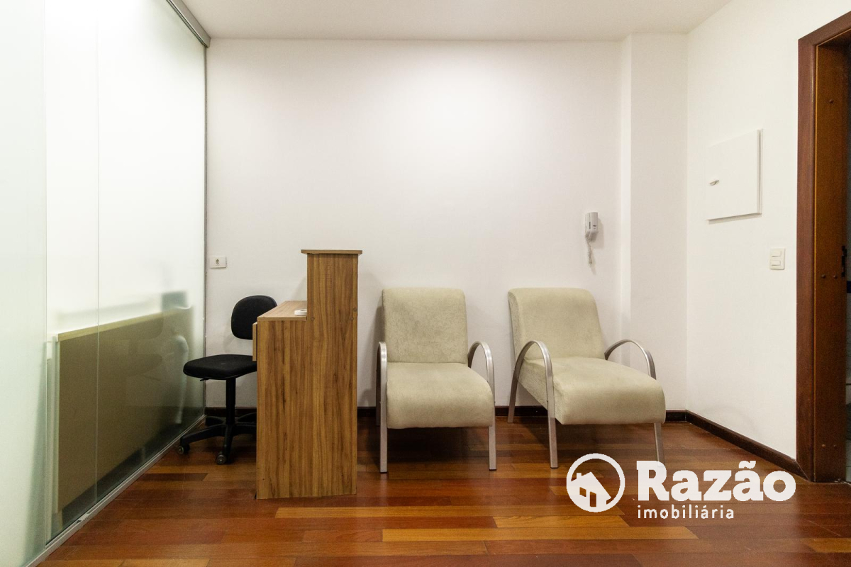 Imovel Comercial para locacao no Centro em Curitiba com 47,00m² por R$ 500,00